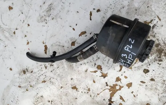 Iveco Daily 35 - 40.10 Power steering fluid tank/reservoir 