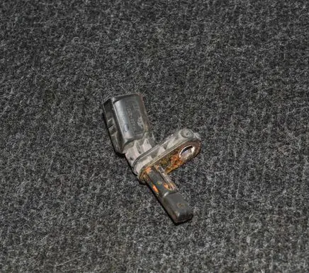 Volkswagen Golf VI ABS brake wheel speed sensor 7H0927804