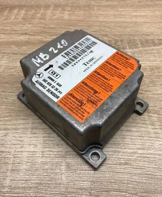 Mercedes-Benz E W210 Airbag control unit/module 0028203226