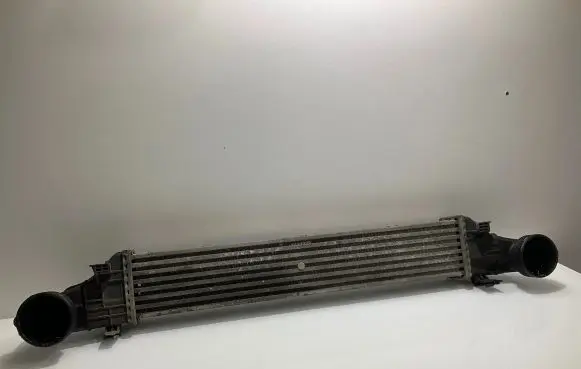 Mercedes-Benz E W211 Intercooler radiator A2115001102 A6356 2115001102