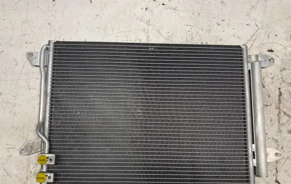 Volkswagen Jetta VI A/C cooling radiator (condenser) 5C0298403
