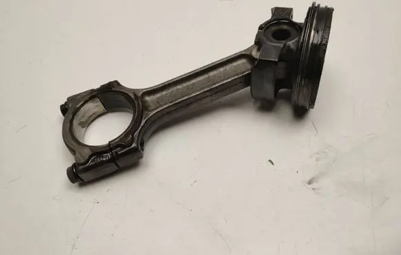 Mercedes-Benz A W176 Connecting rod/conrod A6070302100