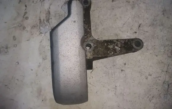 Volvo XC90 Engine mount bracket 30680710