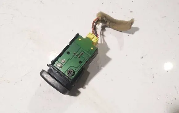 Mazda 323 Fog light switch 