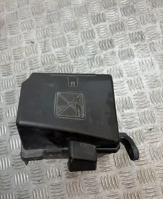 Peugeot 206 Fuse box set 9657043080