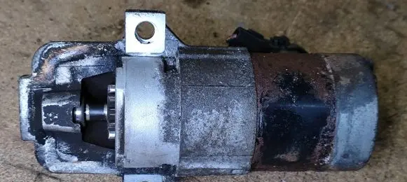 Mazda 6 Starter motor M000T90981