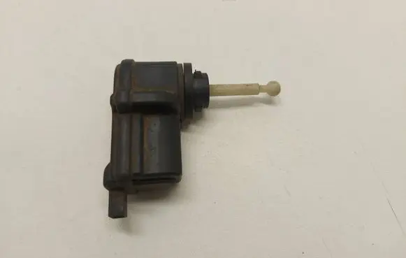 Ford Mondeo MK I Headlight level adjustment motor 94BG13K198AA