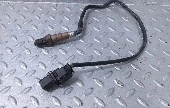 Volkswagen PASSAT B7 USA Lambda probe sensor 03L906262 0281004085 0281004086