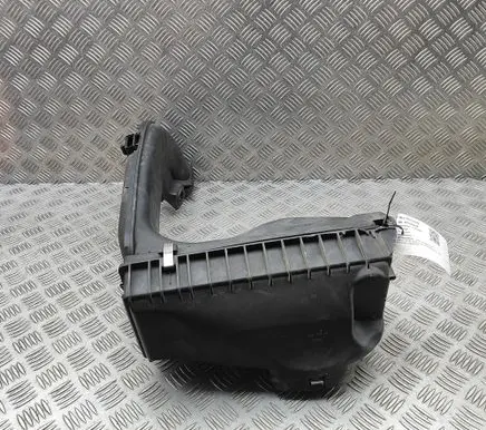 BMW 6 F12 F13 Air filter box 70528997 8507565