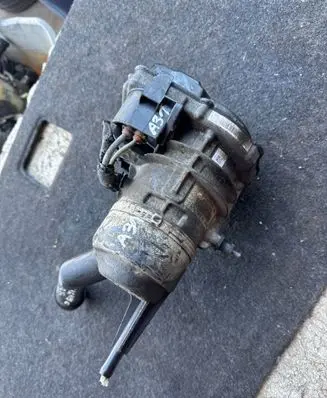 Citroen C4 Grand Picasso Power steering pump 9685051580
