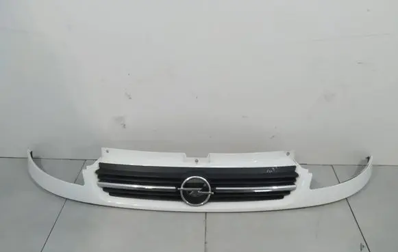 Opel Vivaro Front grill