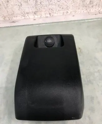 Ford Focus 12 V Socket (rear) Jx7ba045b72a Jx7ba045b72