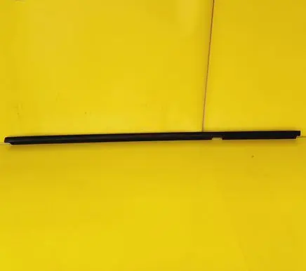 Fiat Punto (176) Front door glass trim molding 