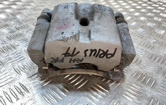Toyota Prius (XW50) Front brake caliper