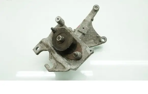 Renault Clio IV Gearbox mounting bracket 112533062R