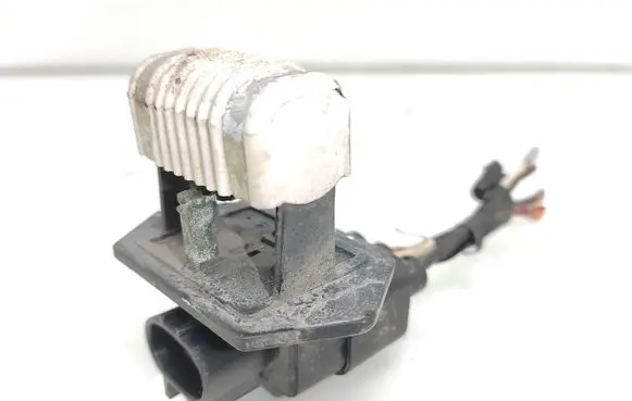 Hyundai i30 Coolant fan relay 
