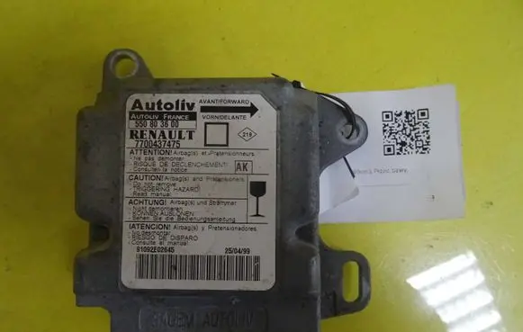 Renault Megane I Airbag control unit/module 550803600 7700437475
