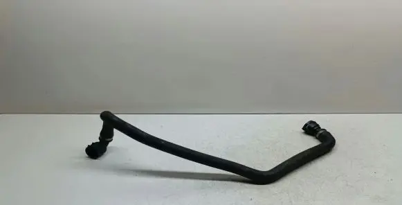 BMW X5 E70 Engine coolant pipe/hose 8377702