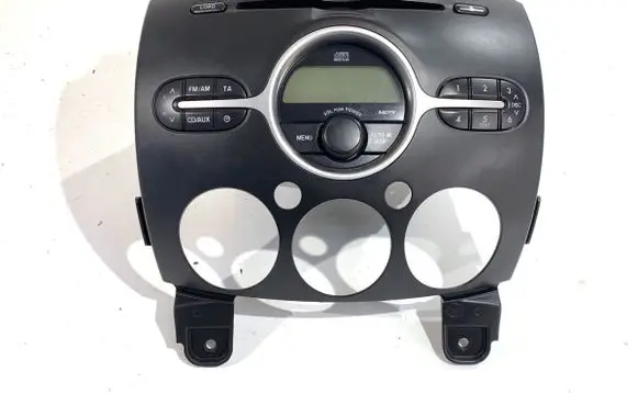 Mazda 2 Radio/CD/DVD/GPS head unit 