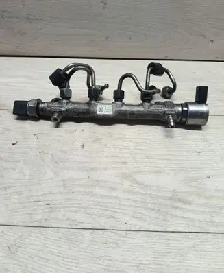 Volkswagen PASSAT B8 Fuel main line pipe 04L130764C
