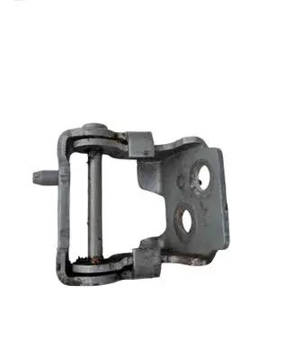 Citroen C5 Front door upper hinge 675D0R