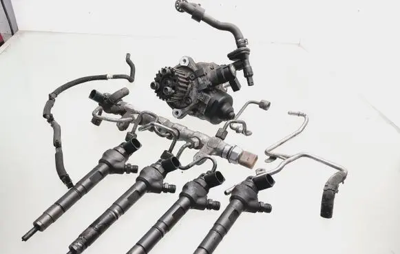 Volkswagen Caddy Fuel injection system set 0445110369 03L130277J 03L130089P