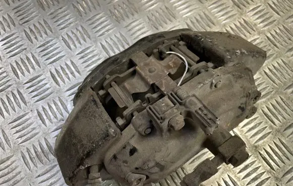 Mercedes-Benz ML W163 Front brake caliper