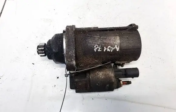 Volkswagen Touran I Starter motor 02M911023N