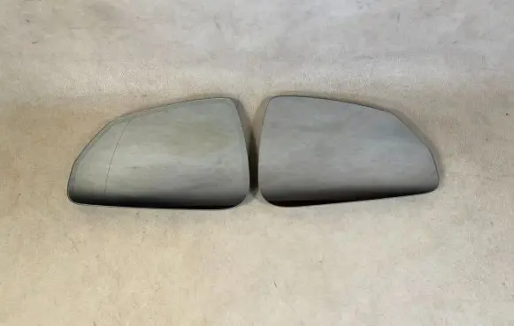 BMW X1 U11 Wing mirror glass 51165A18091