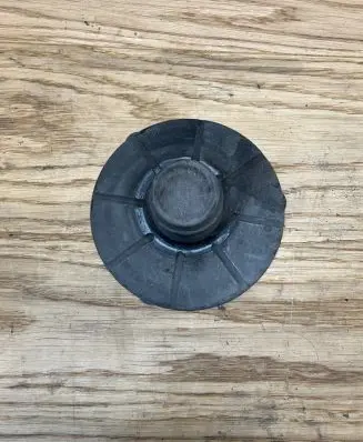 Opel Meriva B Front coil spring rubber mount 90538498