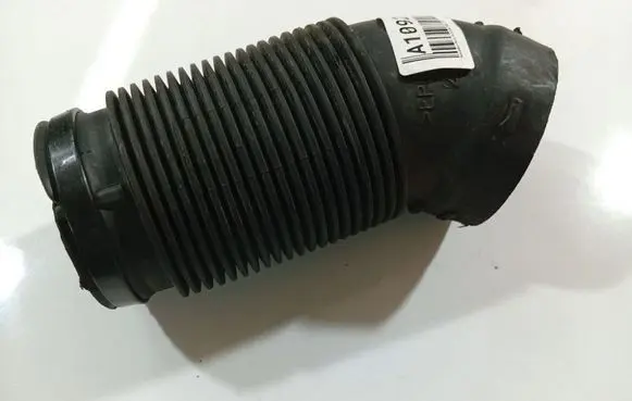 Mercedes-Benz A W169 Air intake hose/pipe