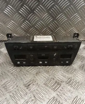 Audi A6 S6 C5 4B Climate control unit 4B0820043AM