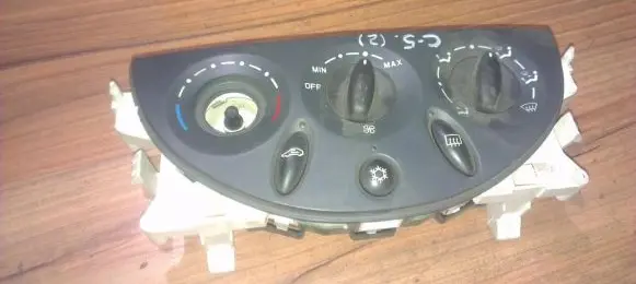Citroen C5 Climate control unit 69392200 f661827j
