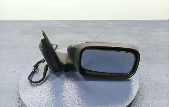 Volvo V50 Front door electric wing mirror