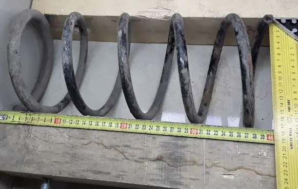 Ford Mondeo MK II Front coil spring