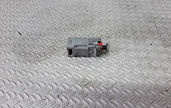 Clutch pedal sensor