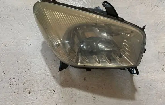 Toyota RAV 4 (XA20) Headlight/headlamp