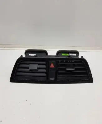 Suzuki SX4 S-Cross Dash center air vent grill 73610 7361061M0
