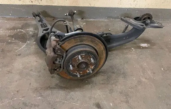 Toyota C-HR I Rear wheel hub spindle/knuckle 