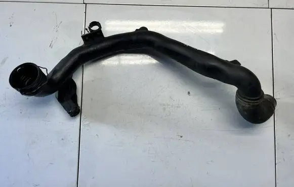 Volkswagen PASSAT B6 Intercooler hose/pipe 3c0145840c 038131111a