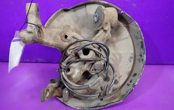 Audi A4 S4 B7 8E 8H Rear wheel hub spindle/knuckle