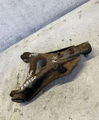 Renault Kangoo I Front lower control arm/wishbone