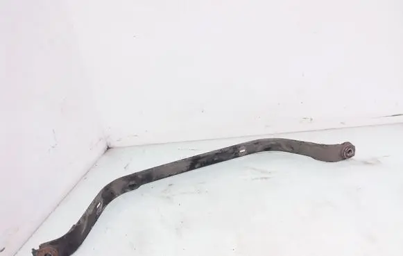 Fuel tank mounting bracket