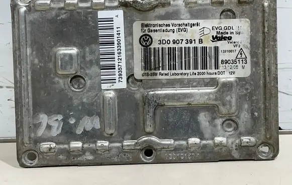 Volkswagen PASSAT B6 Xenon control unit/module 3D0907391B 89035113 13210017