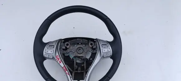 Nissan Qashqai Steering wheel