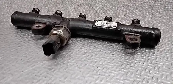 Citroen Jumpy Fuel main line pipe 9681649580 1081920812