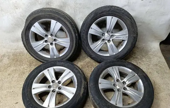 KIA Sportage R17 alloy rim 529103U200