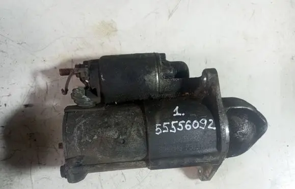 Opel Zafira B Starter motor 55556092