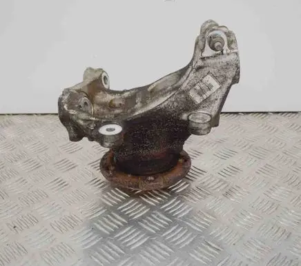 BMW 2 F22 F23 Front wheel hub 18915910