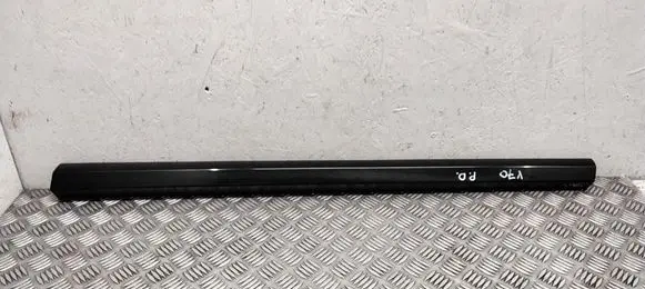 Volvo V70 Front door trim (molding) 39839662